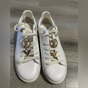 Used condition LV shoes